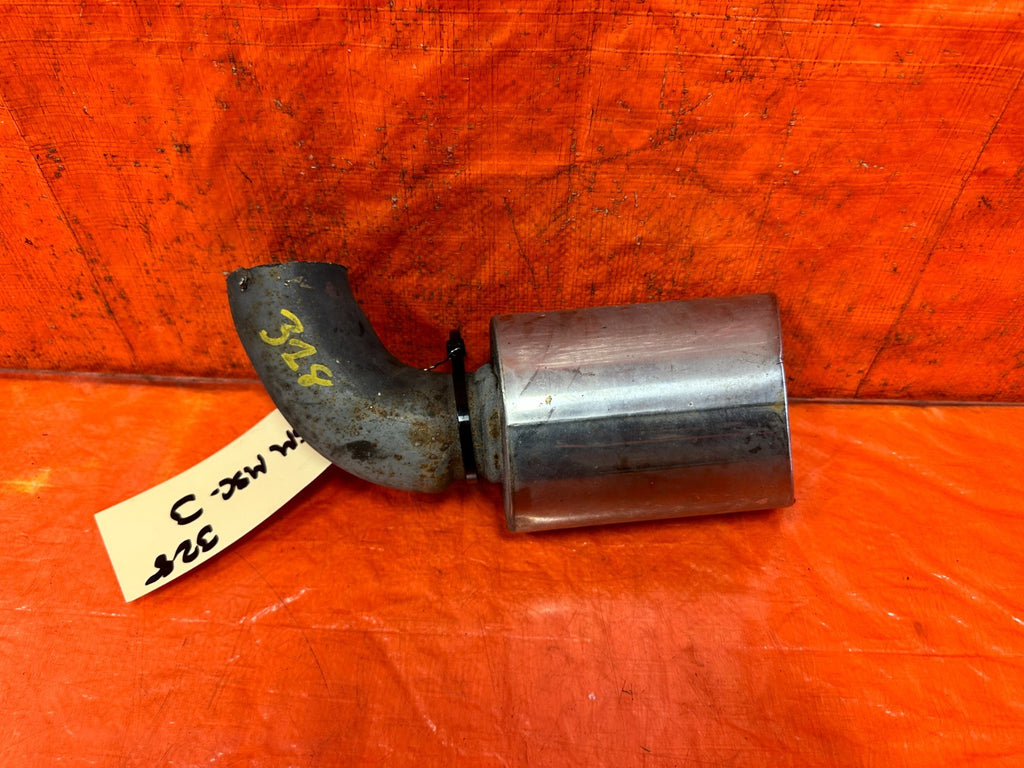 08 15 INFINITI G37 & Q60    2D COUPE   RIGHT EXHAUST PAN MUFFLER TIP   OEM 3286