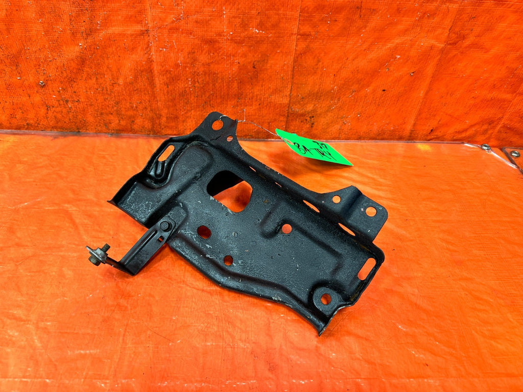 90 91 HONDA CIVIC HATCHBACK   BATTERY MOUNTING TRAY BRACKET   OEM 3170