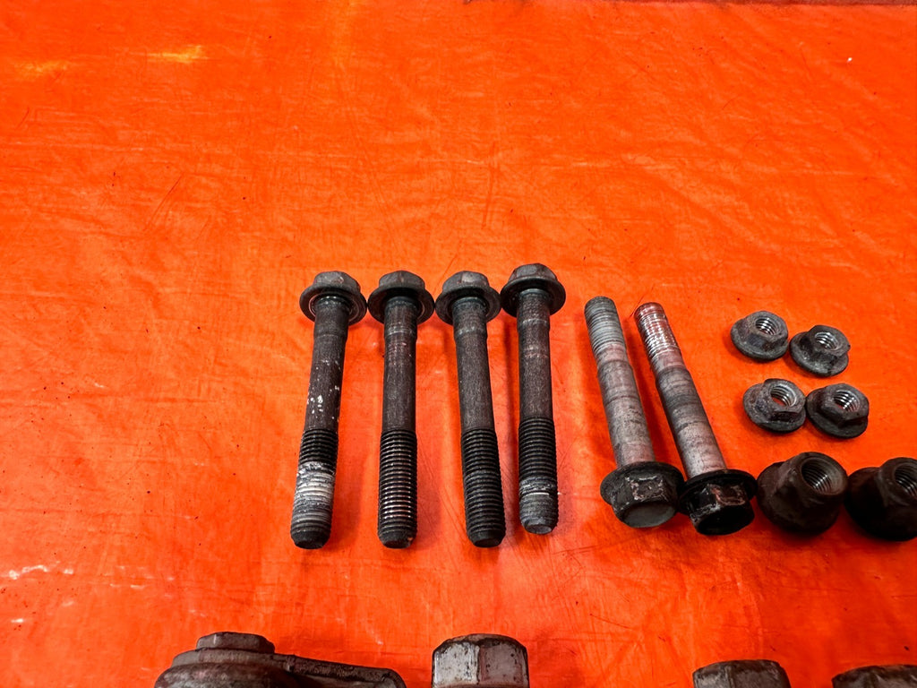 08 15 INFINITI G37 & Q60 FRONT CONTROL ARM BOLTS   UPPER LOWER SPINDLE   OEM 3205