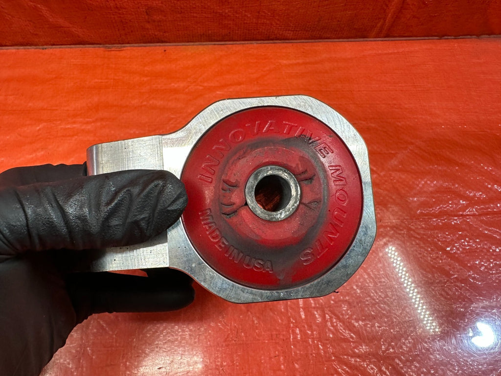 92 95 HONDA CIVIC   INNOVATIVE MOTORSPORTS MOTOT MOUNTS   RED INSERT   #2352