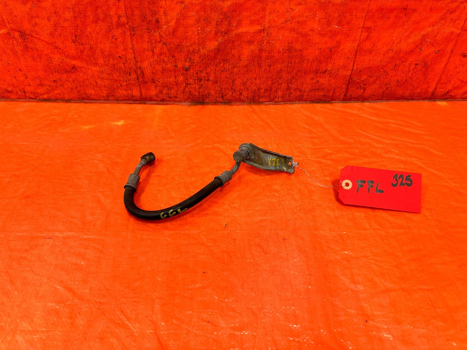 90 91 HONDA CIVIC HATCHBACK   FUEL FILTER LINE   OEM 3250