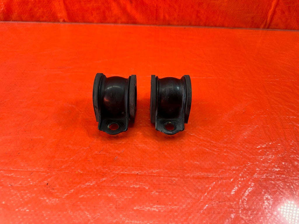 04 08 ACURA TSX   FRONT SWAY STABILIZER BAR BUSHINGS AND BRACKETS   OEM #2096
