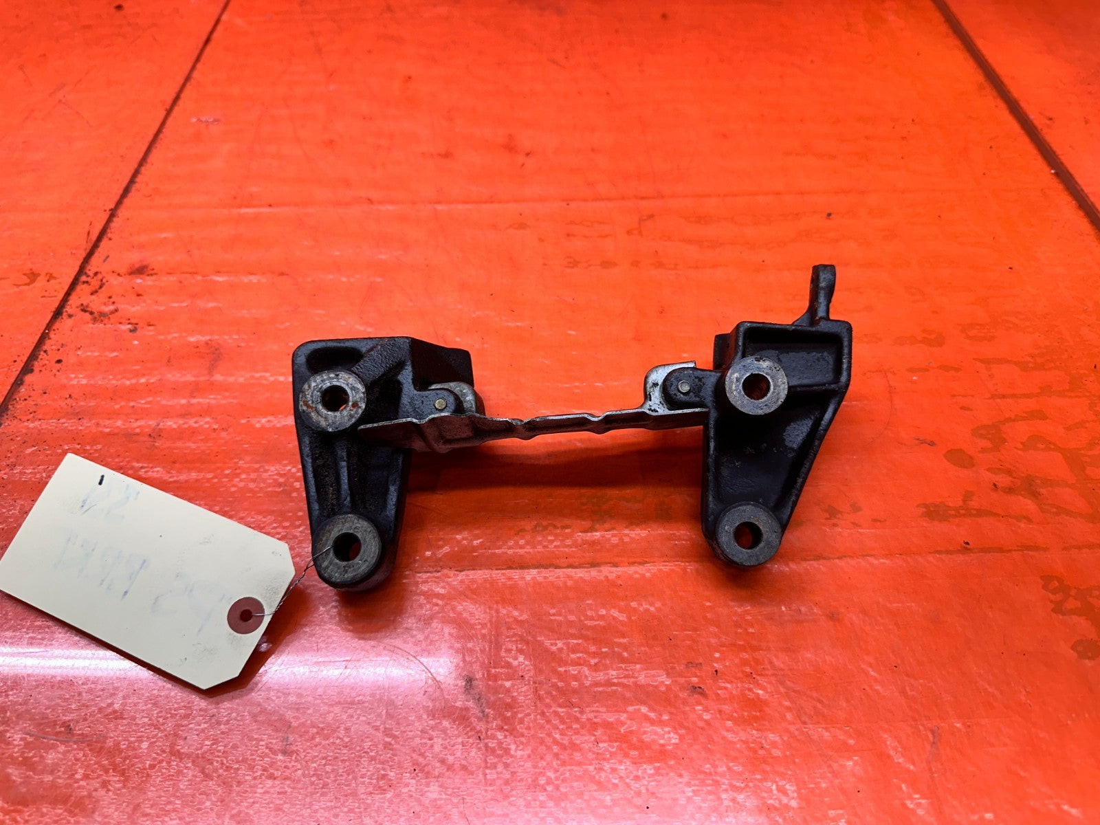 98 01 ACURA INTEGRA B18B1 POWER STEERING PUMP BRACKET HEAT SHIELD OEM #3315