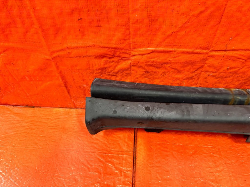 97 01 HONDA PRELUDE BASE   SIDE SKIRT ROCKER MOLDING TRIM RIGHT LEFT OEM  OE 32310
