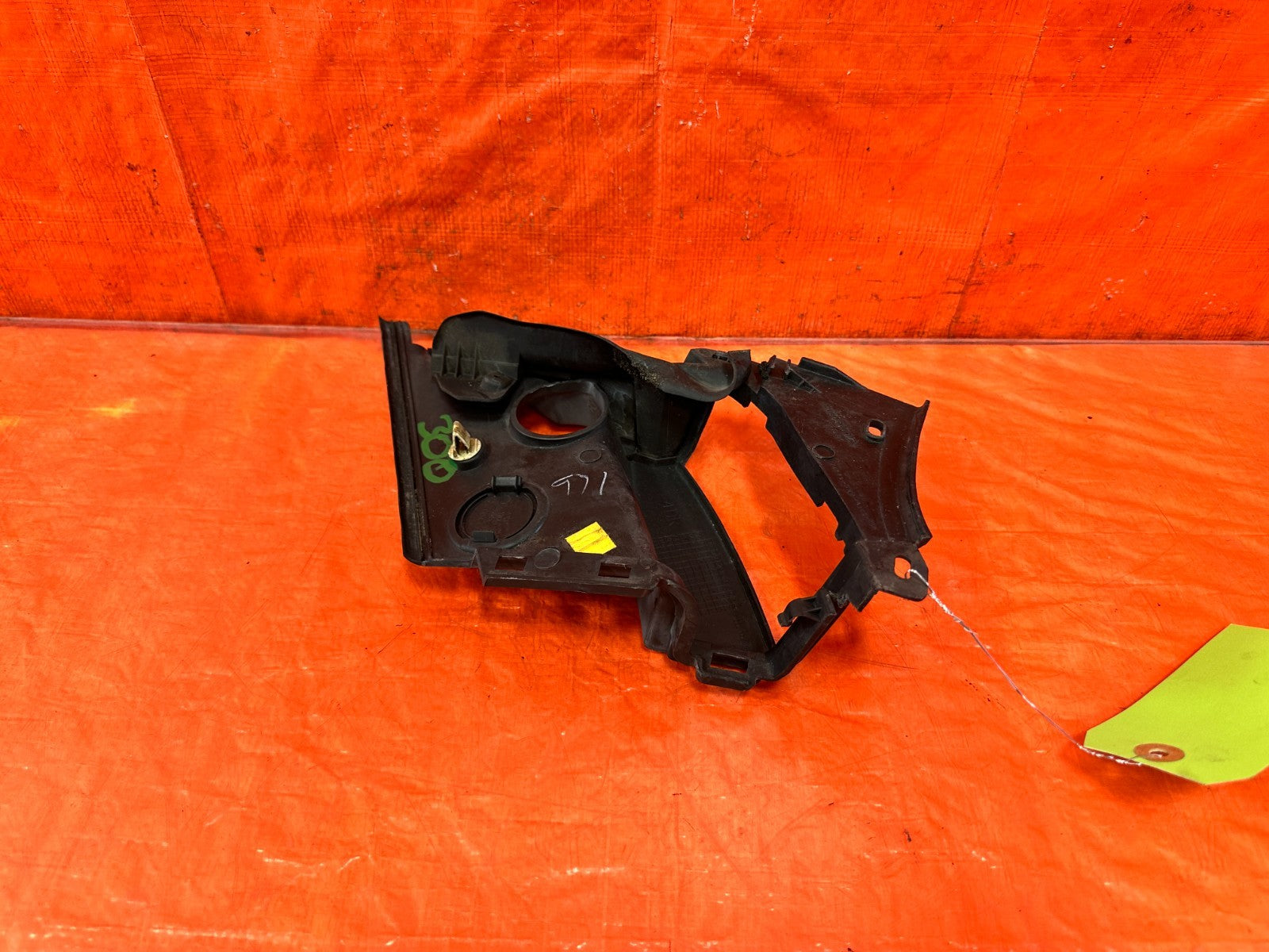 06 11 HONDA CIVIC   4 DOOR SEDAN   PASSENGER RIGHT WIPER COWL TRIM   OEM #3002