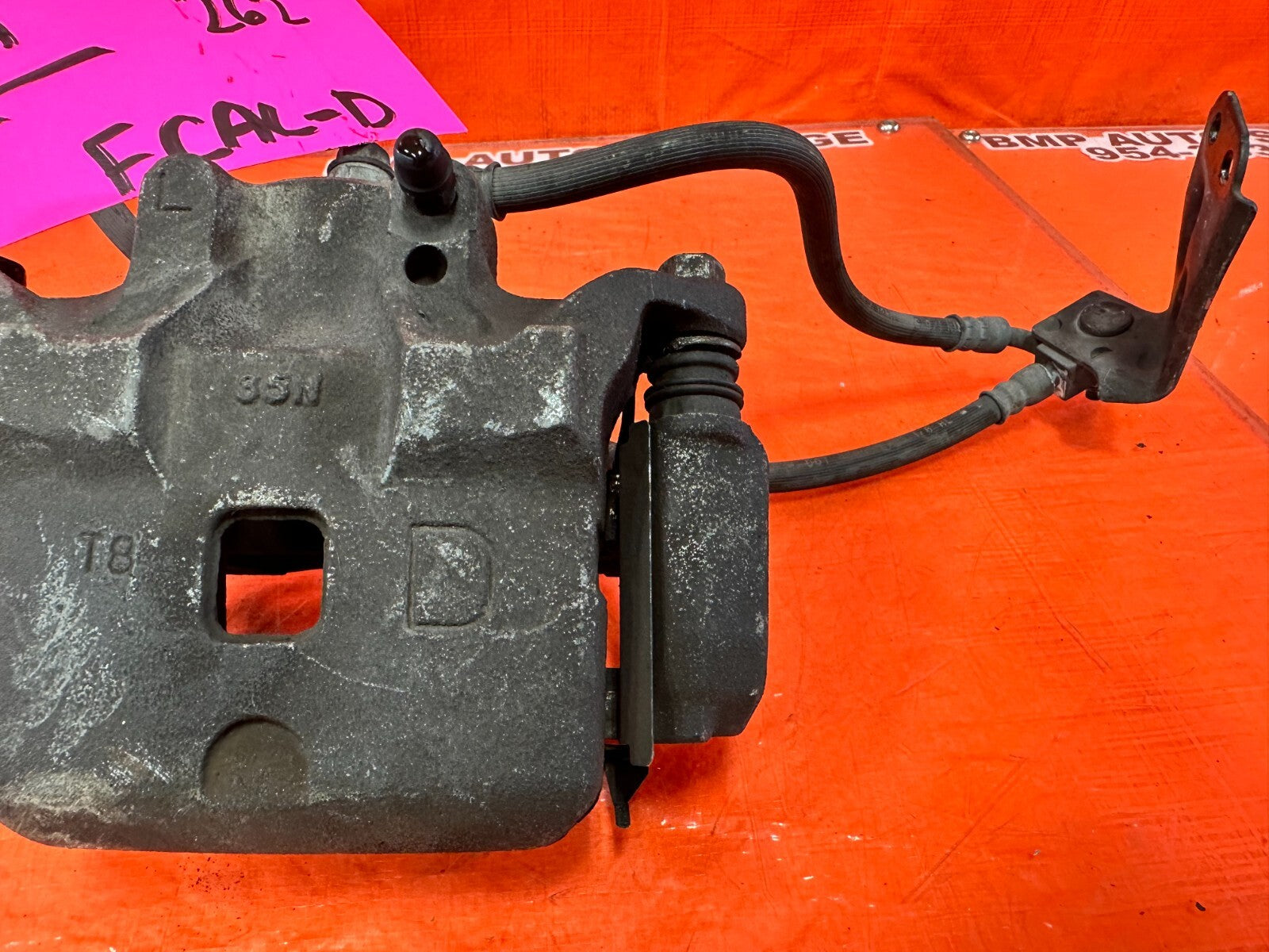 03 05 NISSAN 350Z   DRIVER LEFT FRONT BRAKE CALIPER   OEM FACTORY #2626