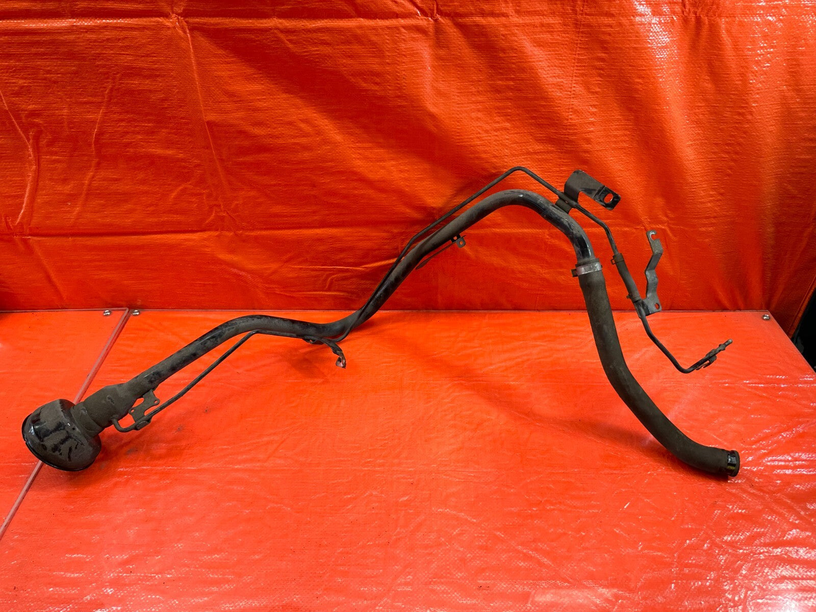 08 10 INFINITI G37 2D COUPE   GASOLINE GAS FUEL FILLER NECK PIPE   OEM #19013