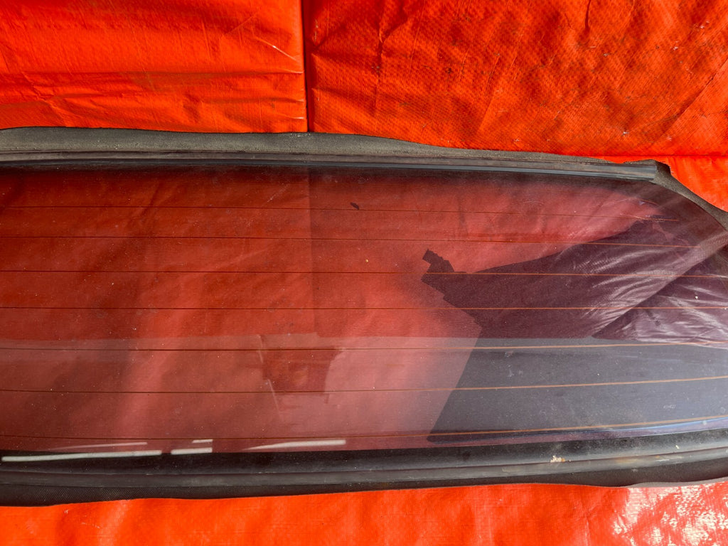 02 09 HONDA S2000   SOFT TOP CONVERTIBLE   GENUINE REAR GLASS W/ HONDA STAMP OEM6