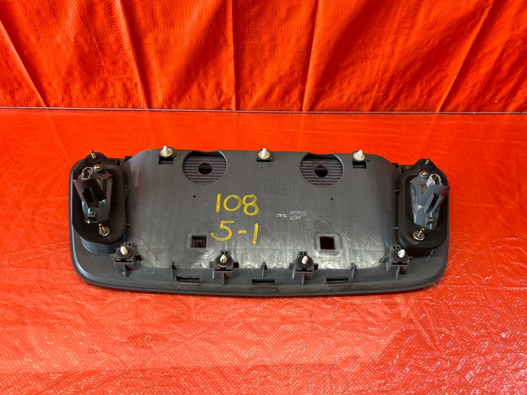 04 06 ACURA TL   REAR TRUNK LID LICENSE PLATE HOLDER TRIM W/ LIGHTS   OEM #1087