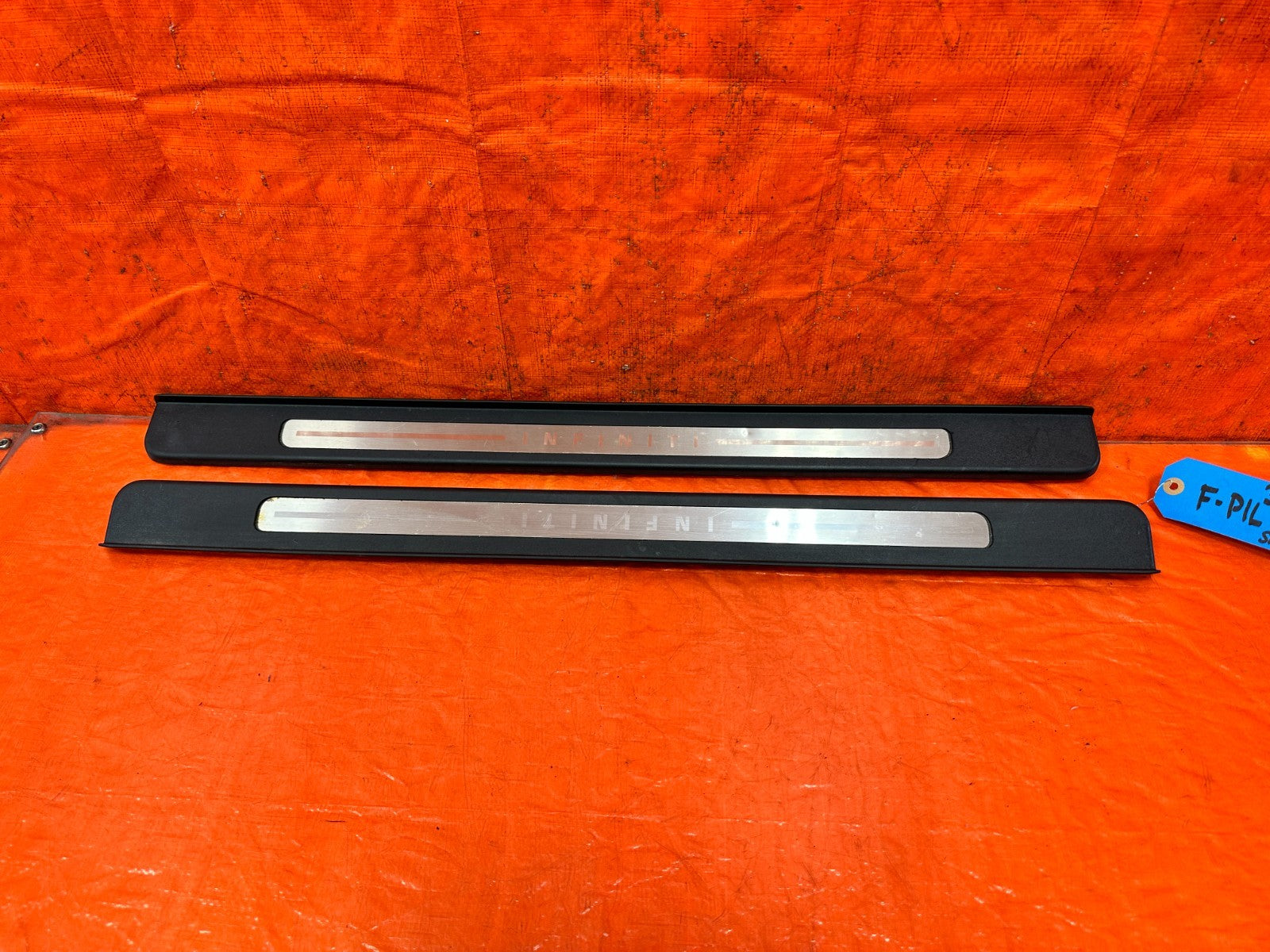 09 15 INFINITI G37 CONVERTIBLE LEFT AND RIGHT FLOOR PILLARS SCUFF PLATE SET 3291