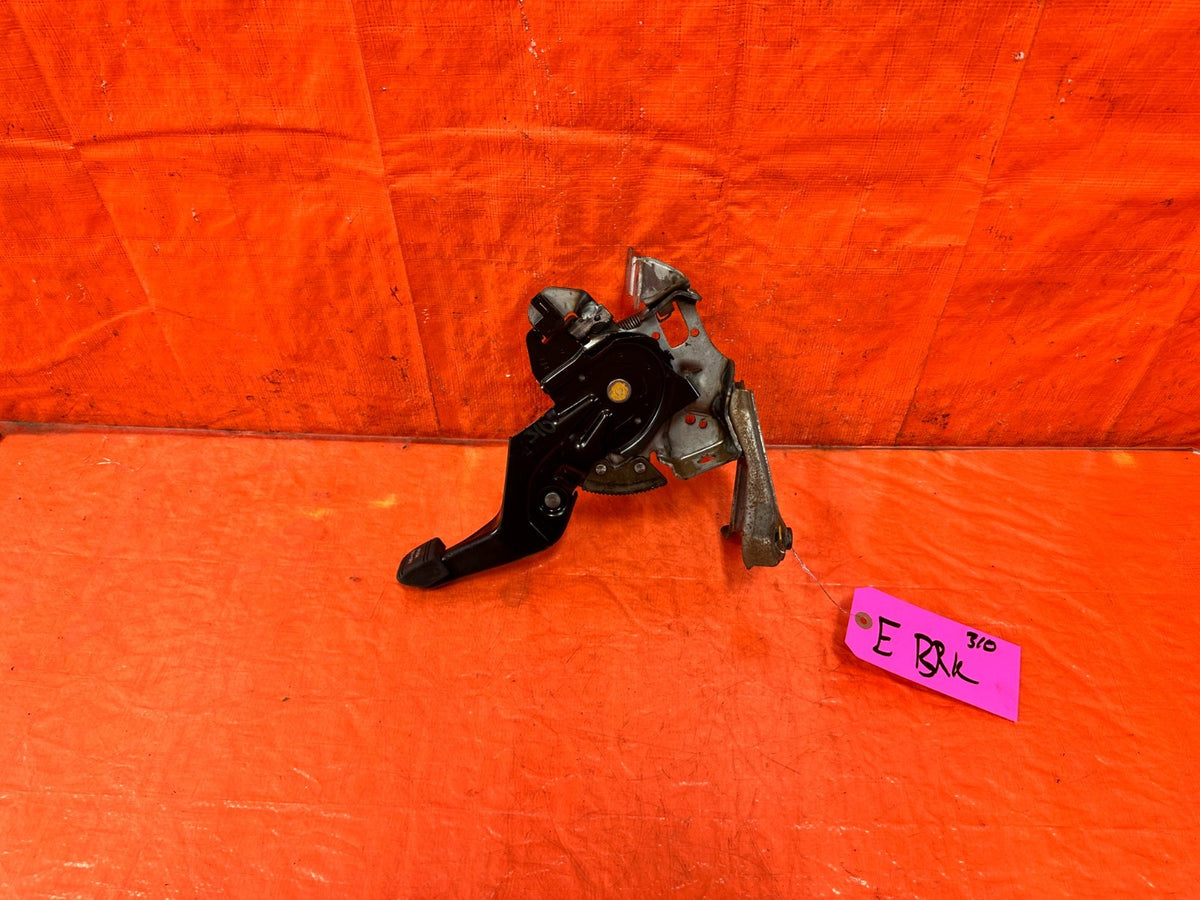 08-15 INFINITI G37 COUPE & CONVERTIBLE - PARKING BRAKE LEVER AUTO TRANS  OEM 3100