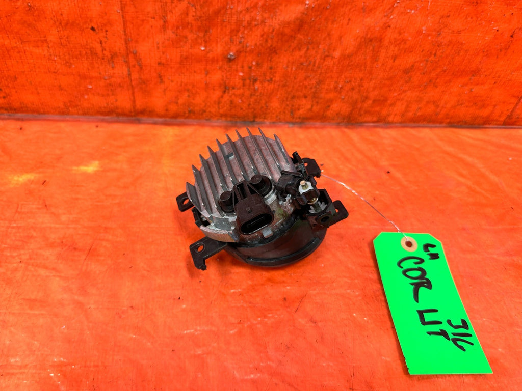 14 20 INFINITI Q50   DRIVER LEFT FOG LIGHT FOG LAMP   OEM FACOTRY OE #3161