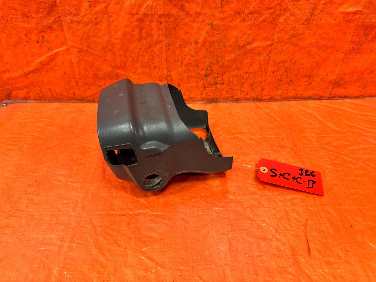 92 95 HONDA CIVIC   KEY IGNITION STEERING COLUMN COVER TOP BOTTOM   OEM #3260