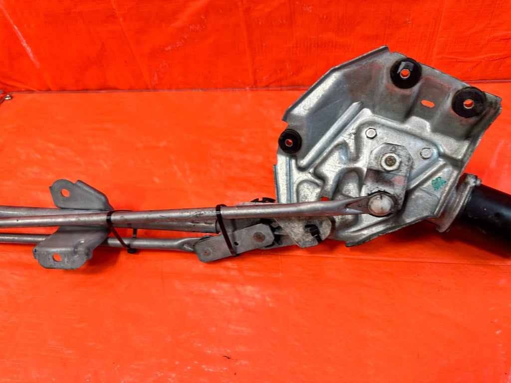 03 06 LANCER EVOLUTION VIII 8 EVO IX 9   FRONT WINDSHIELD WIPER MOTOR & LINKAGE6
