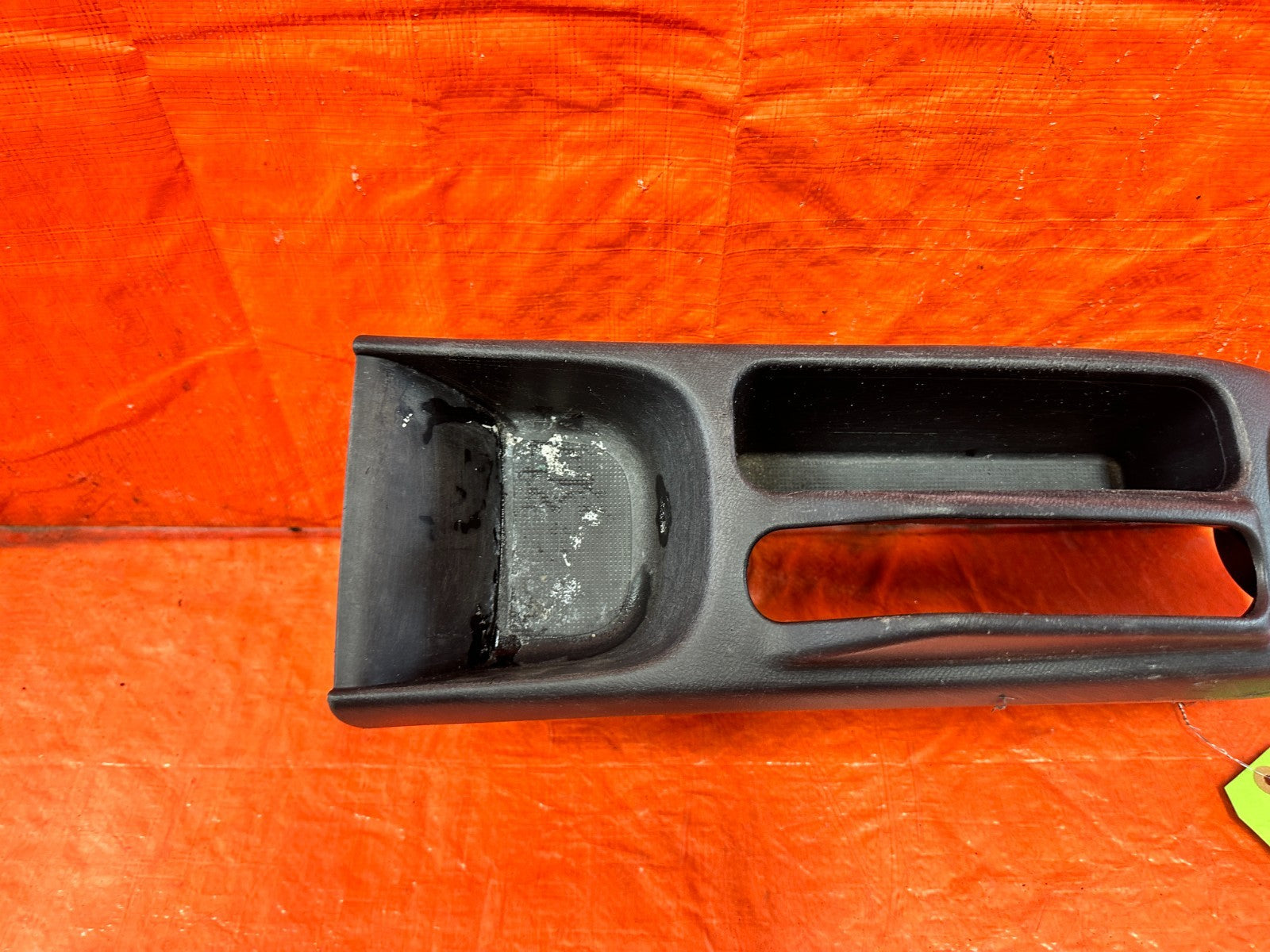 02 05 HONDA CIVIC SI EP3 HATCH   ARM REST CUP HOLDER PORTION REAR PART OEM 3062