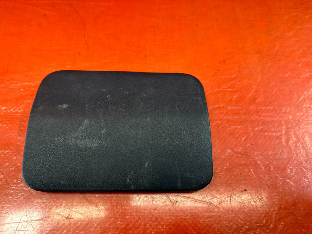 88 91 HONDA CRX   PASSENGER RIGHT REAR LID PANEL FILLER GARNISH   OEM #2432