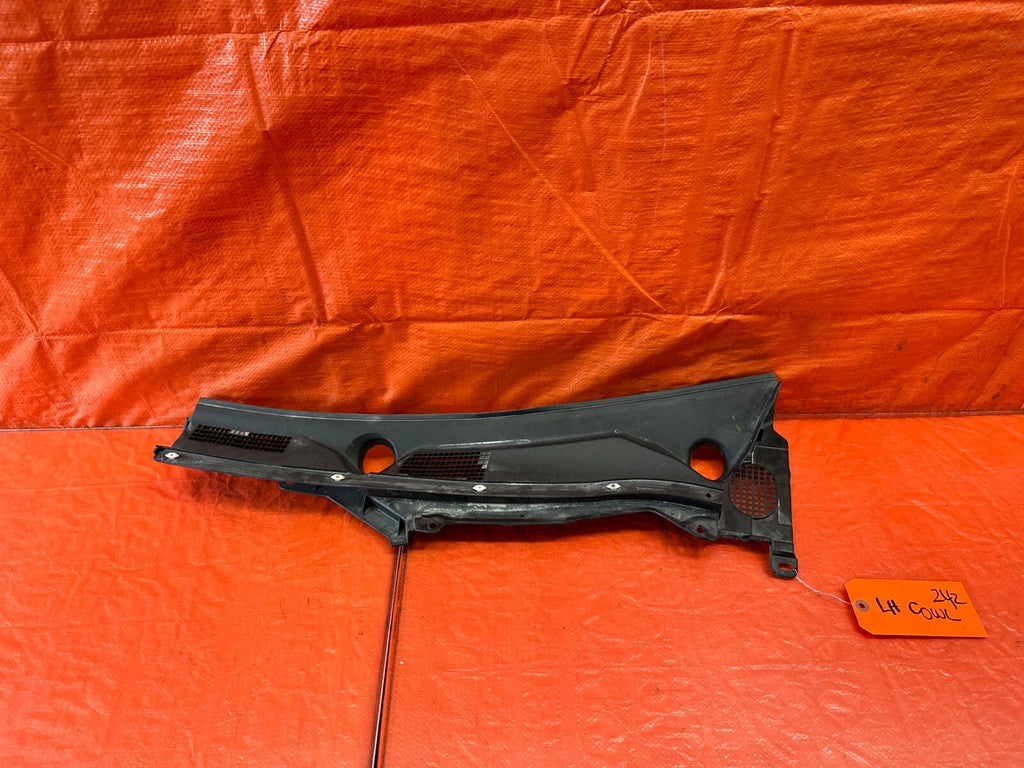 14 20 INFINITI Q50 Q60   WINDSHIELD WIPER COWL TRIM PLASTIC   OEM LEFT SIDE #2420
