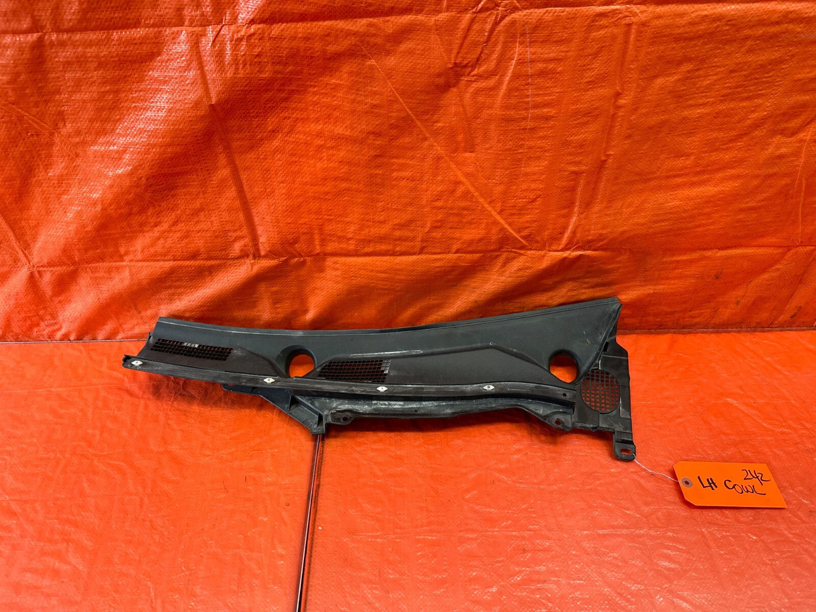 14 20 INFINITI Q50 Q60   WINDSHIELD WIPER COWL TRIM PLASTIC   OEM LEFT SIDE #2420