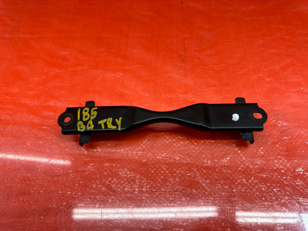 14 20 INFINITI Q50 & 17 20 Q60   BATTERY MOUNTING BRACKET TIE DOWN   OEM #1857