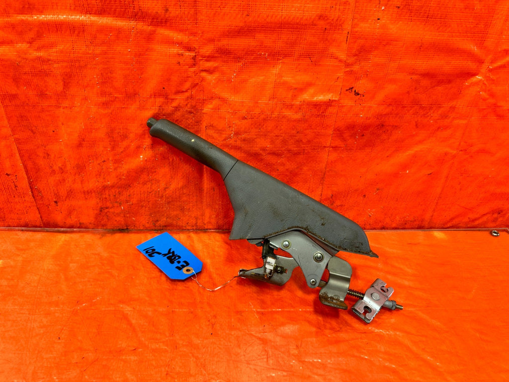 97 01 HONDA CR V CRV   EMERGENCY / PARKING BRAKE HANDLE GRIP LEVER OEM #3011
