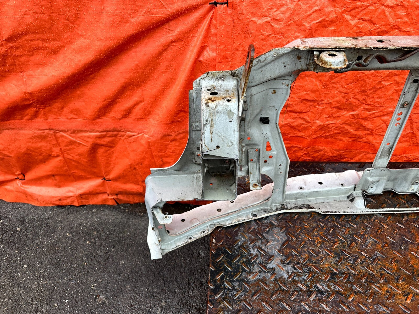 94 01 ACURA INTEGRA   RADIATOR SUPPORT CUT FRONT BULKHEAD    OEM FACTORY OE11