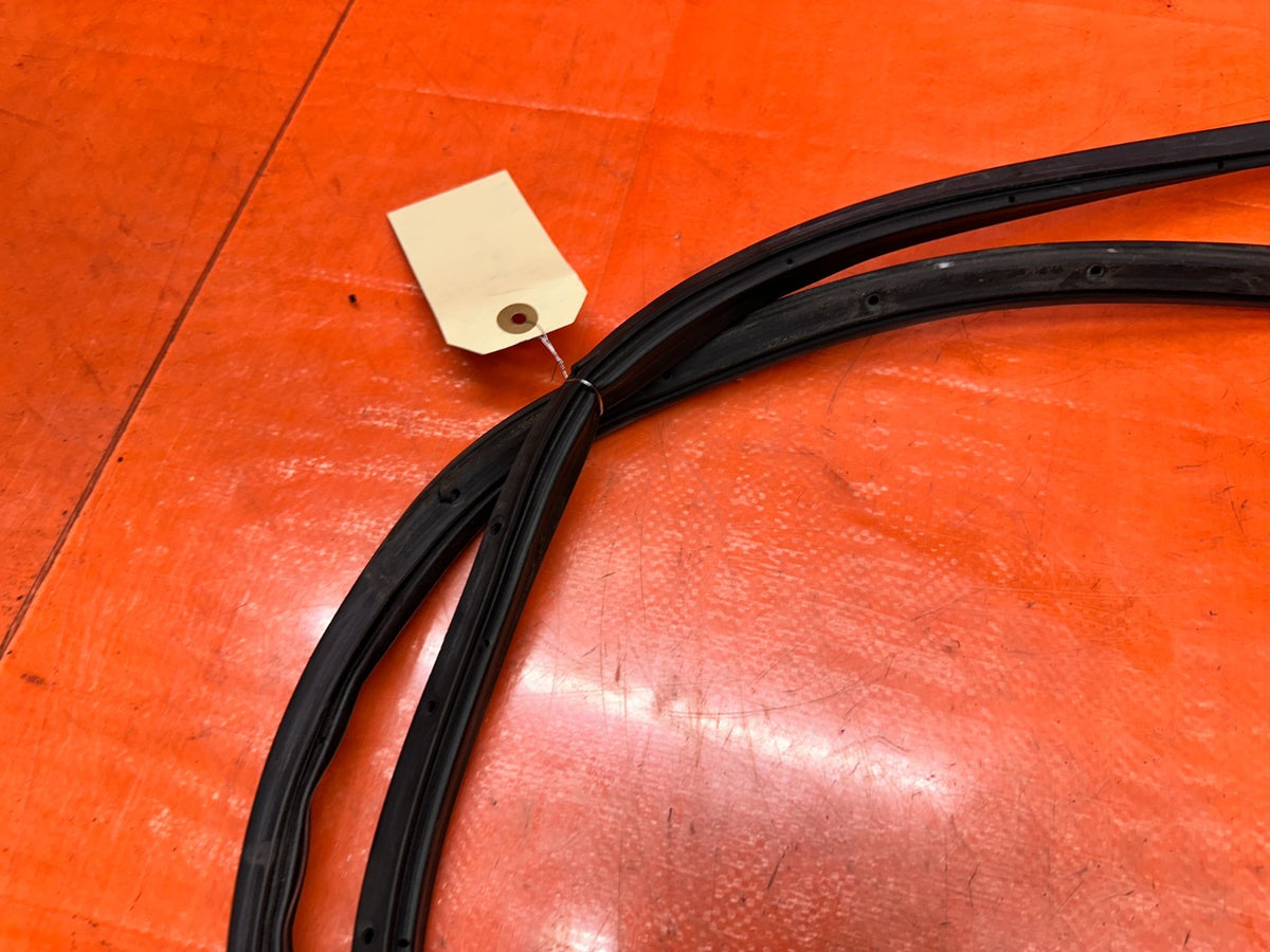 1994-2001 ACURA INTEGRA 2D PASSENGER RIGHT DOOR WEATHERSTRIP SEAL OEM #34917