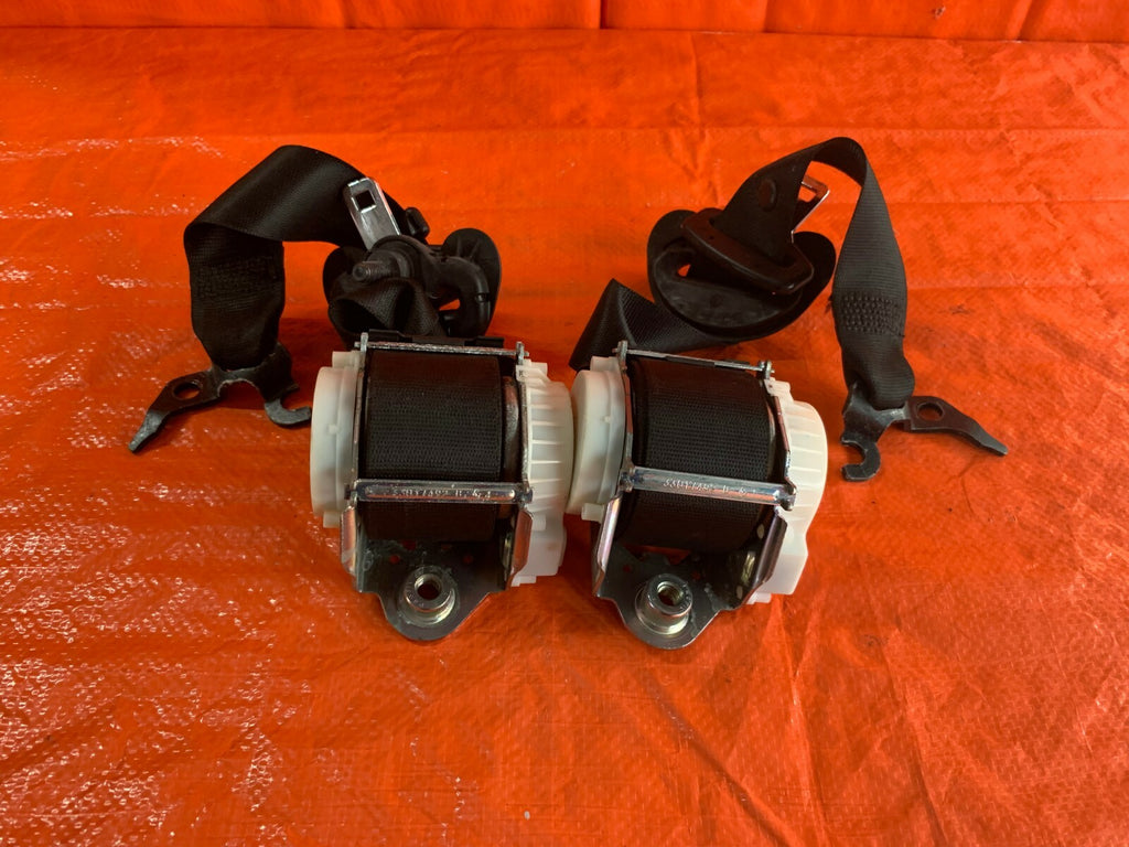 OEM 2007 07 BMW 335Xi 335i AWD SEDAN PASSENGER RIGHT DRIVER LEFT REAR SEAT BELT6
