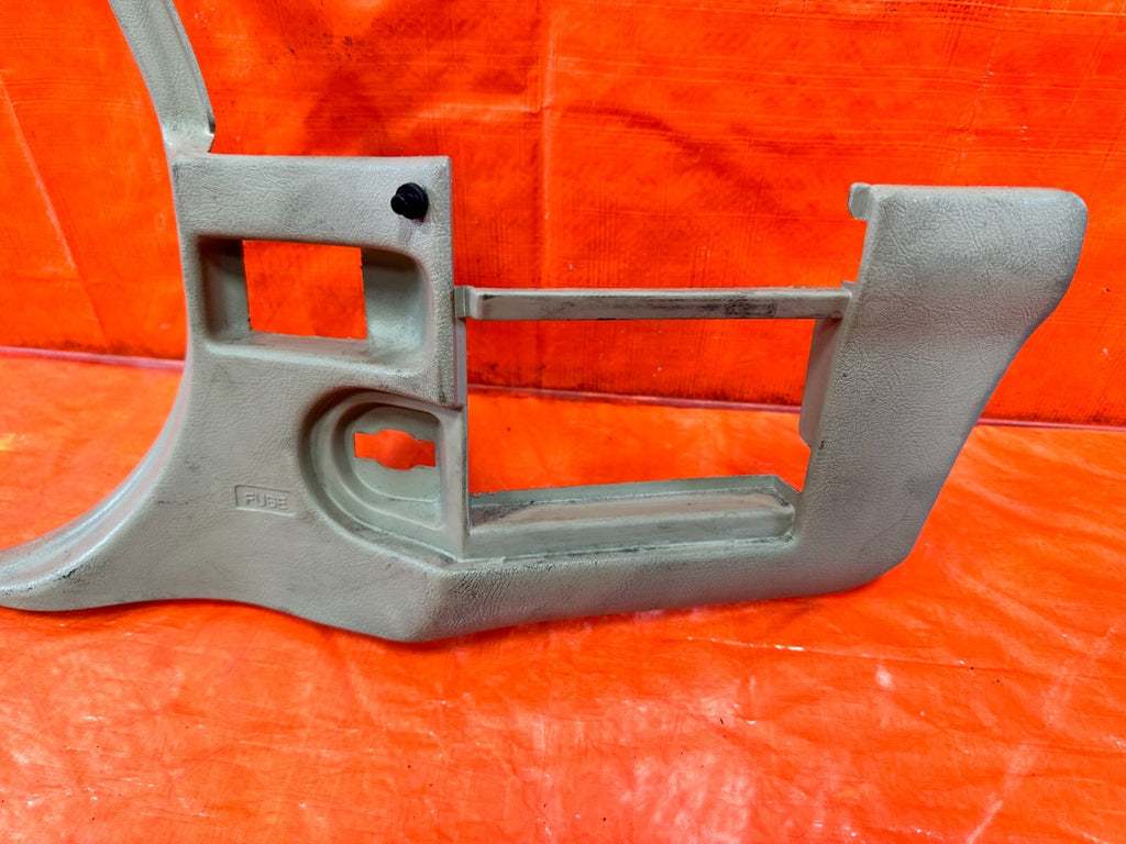 92 96 HONDA PRELUDE   KICK PANEL   DRIVER LEFT SIDE   TAN COLOR   OEM #2735