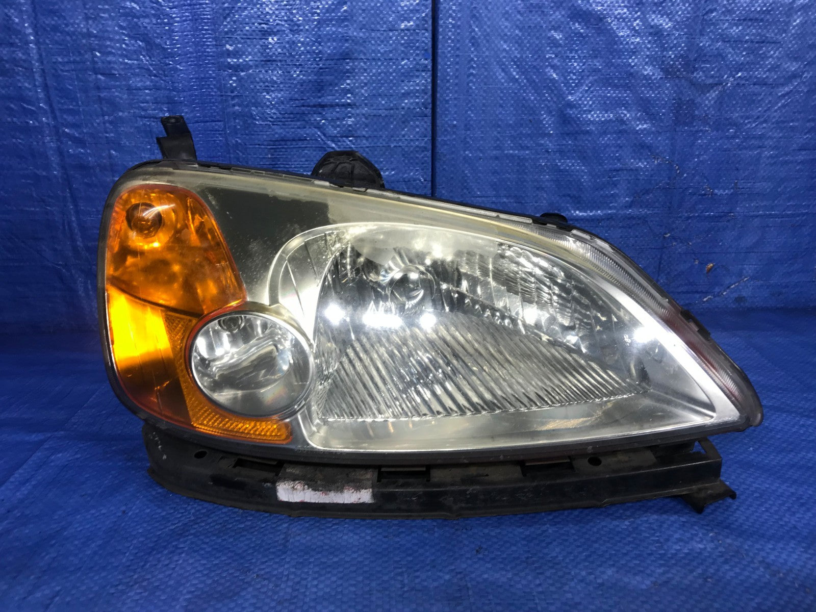 OEM 2002 02 HONDA CIVIC LX 4D SEDAN M/T   PASSENGER RIGHT HEADLIGHT HEADLAMP0