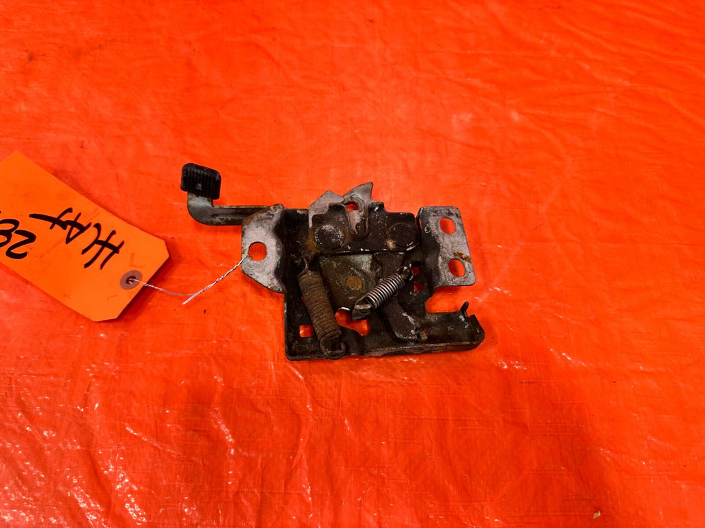 94 01 ACURA INTEGRA   HOOD LATCH BONNET RELEASE MECHANISM   OEM OE FACTORY #2816