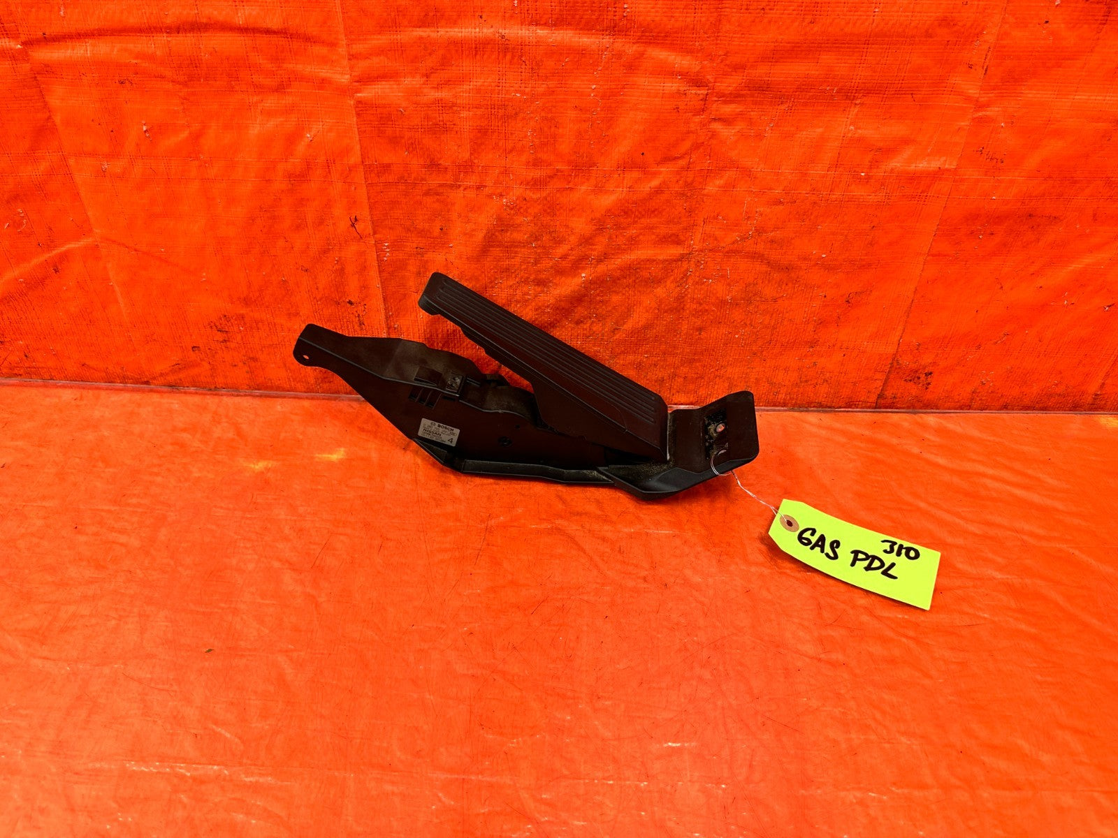 09 15 INFINITI G37 CONVERTIBLE  GASOLINE GAS FUEL ACCELERATOR ACCELERATION PEDAL0