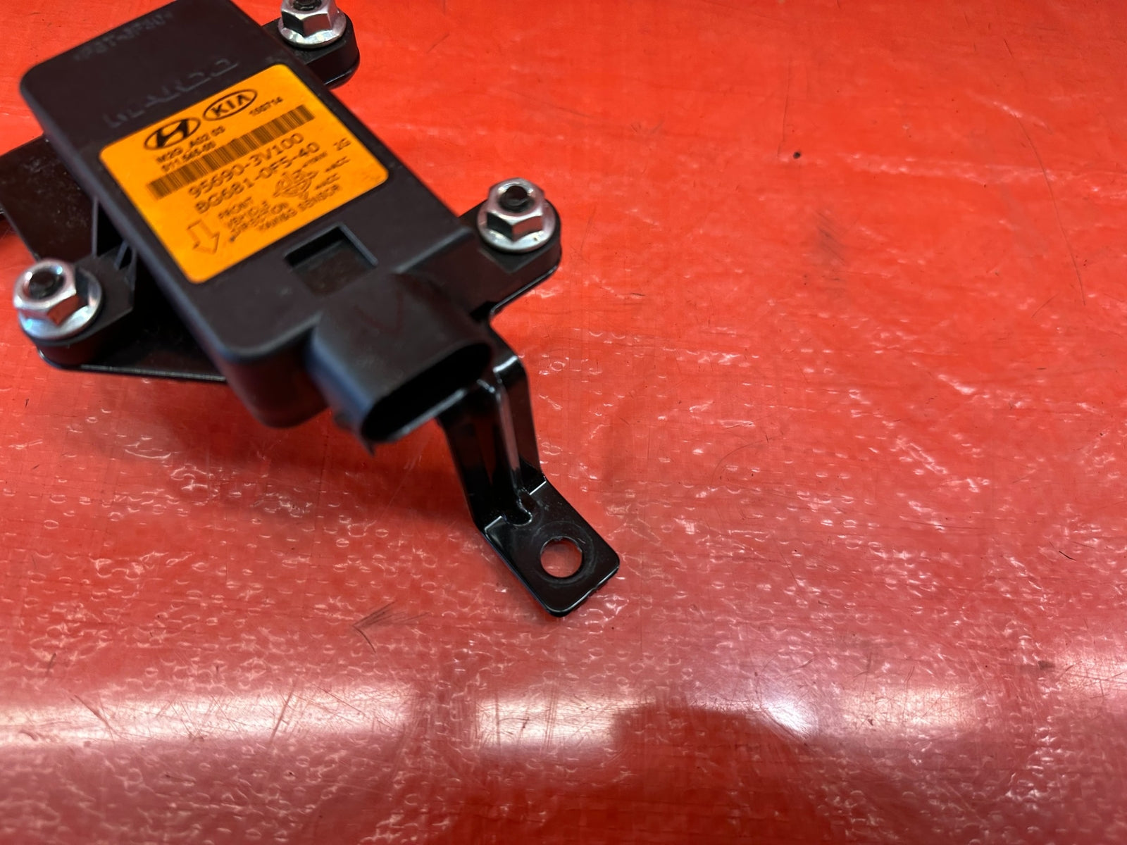 2016 16 HYUNDAI GENESIS COUPE 3.8L   YAW RATE SENSOR   95690 3V100   OEM #2194