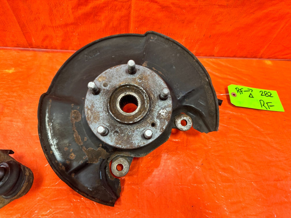 06 11 HONDA CIVIC SI 2D & 4D PASSENGER RIGHT FRONT SPINDLE KNUCKLE HUB OEM #2822