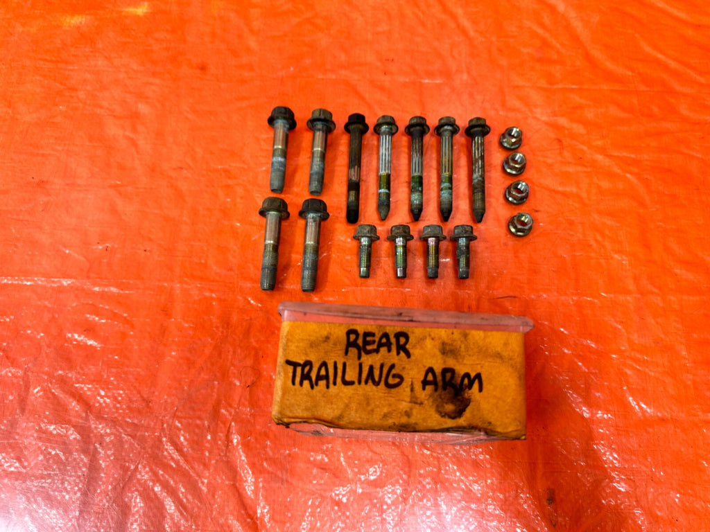 92 00 HONDA CIVIC TRAILING ARM REAR DISC COMPENSATOR ARM BOLTS HARDWARE OEM #2950