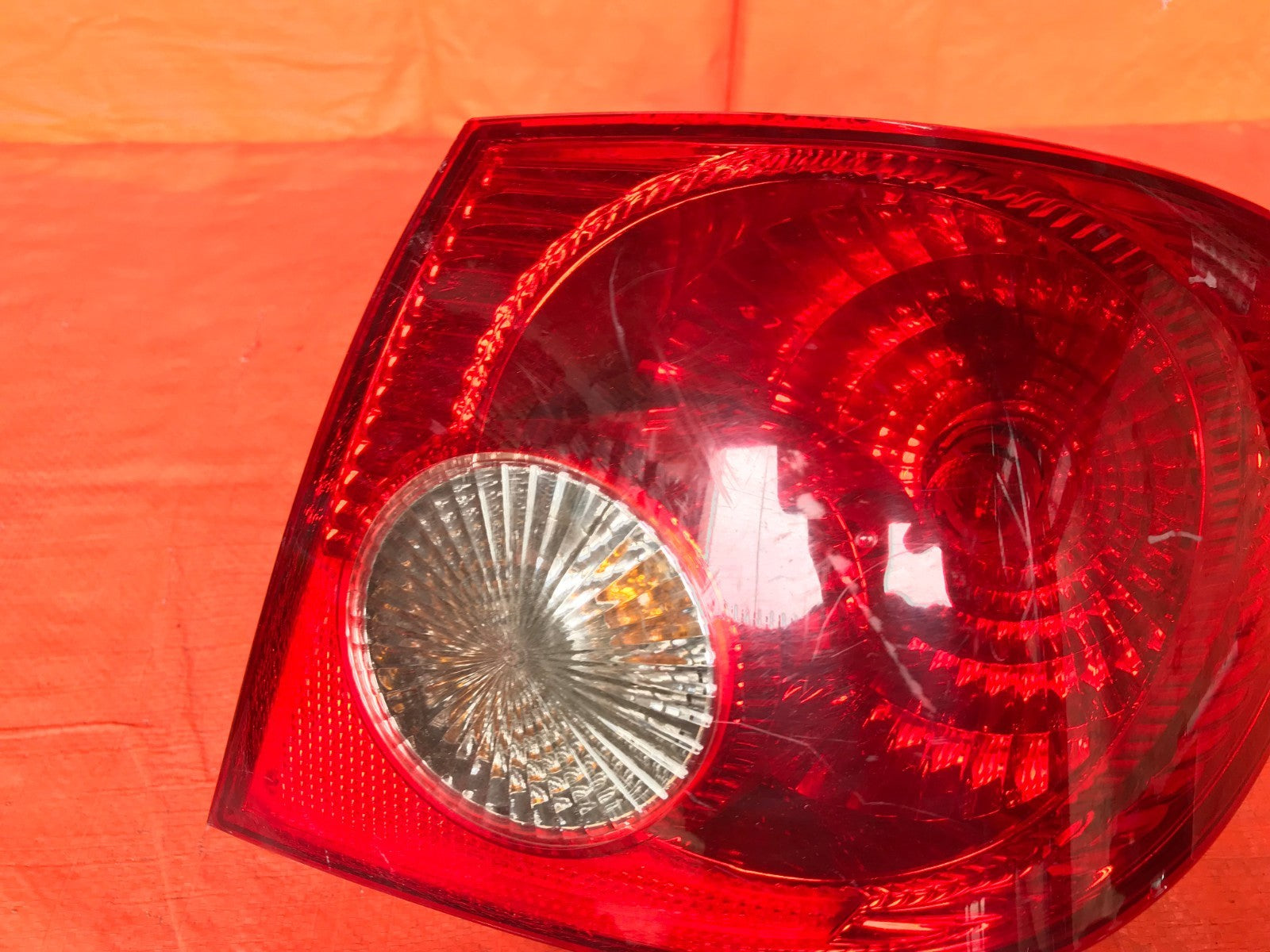 OEM 2006 2007 2007 TOYOTA COROLLA PASSENGER RIGHT OUTER TAIL LIGHT LAMP 07 08  2