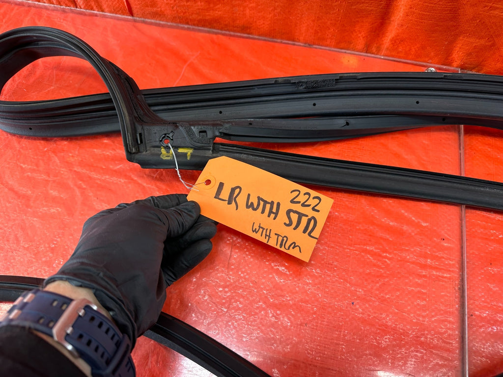 14 20 INFINITI Q50   DRIVER LEFT REAR DOOR WEATHER STRIP TRIM GASKET   OEM 22211