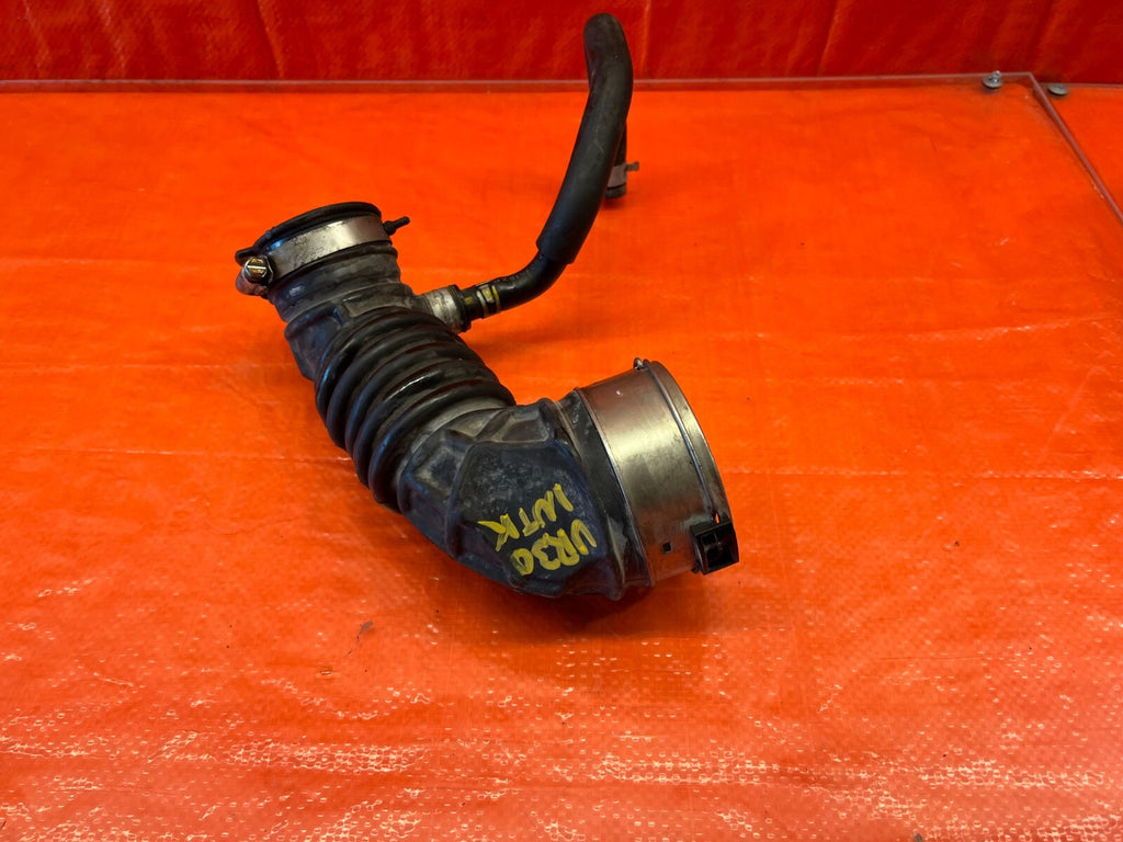 16 19 INFINITI Q50 17 18 Q60 3.0L   VR30DDTT   INTAKE ARM AIR HOSE TUBE   RIGHT 7