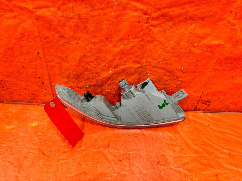 94 97 ACURA INTEGRA PASSENGER RIGHT BUMPER MOUNTED CORNER LIGHT LAMP   OEM 3093