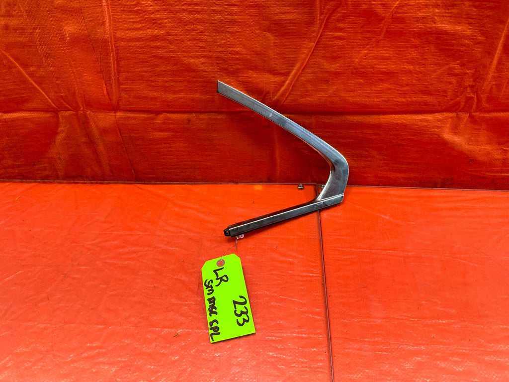 09 14 ACURA TSX   DRIVER LEFT REAR VENT GLASS TRIM   OEM FACTORY #2330