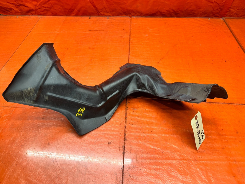 97 01 HONDA PRELUDE 2.2L FUEL GAS FILLER NECK PLASTIC SHIELD COVER GUARD OEM 3360