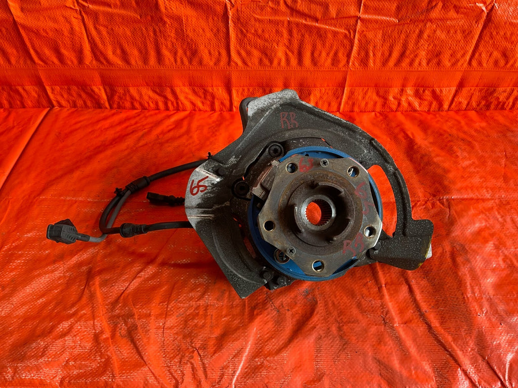 14 16 PORSCHE   PANAMERA 4 MODEL   AWD   RIGHT REAR SPINDLE KNUCKLE HUB OEM #650
