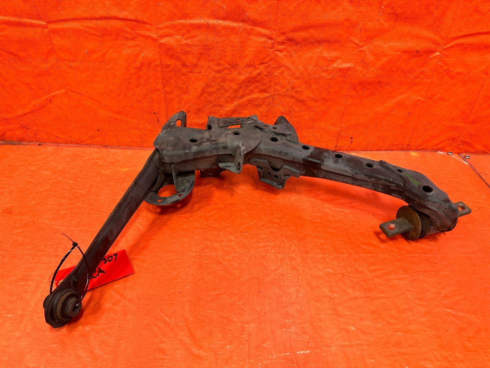 06 11 HONDA CIVIC SI   PASSENGER RIGHT REAR LOWER CONTROL TRAILING ARM   OEM 3075
