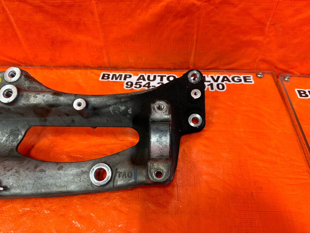 08 12 HONDA ACCORD SEDAN 2.4L FRONT SUB FRAME CROSS MEMBER ALUMINUM BRACKET #2511