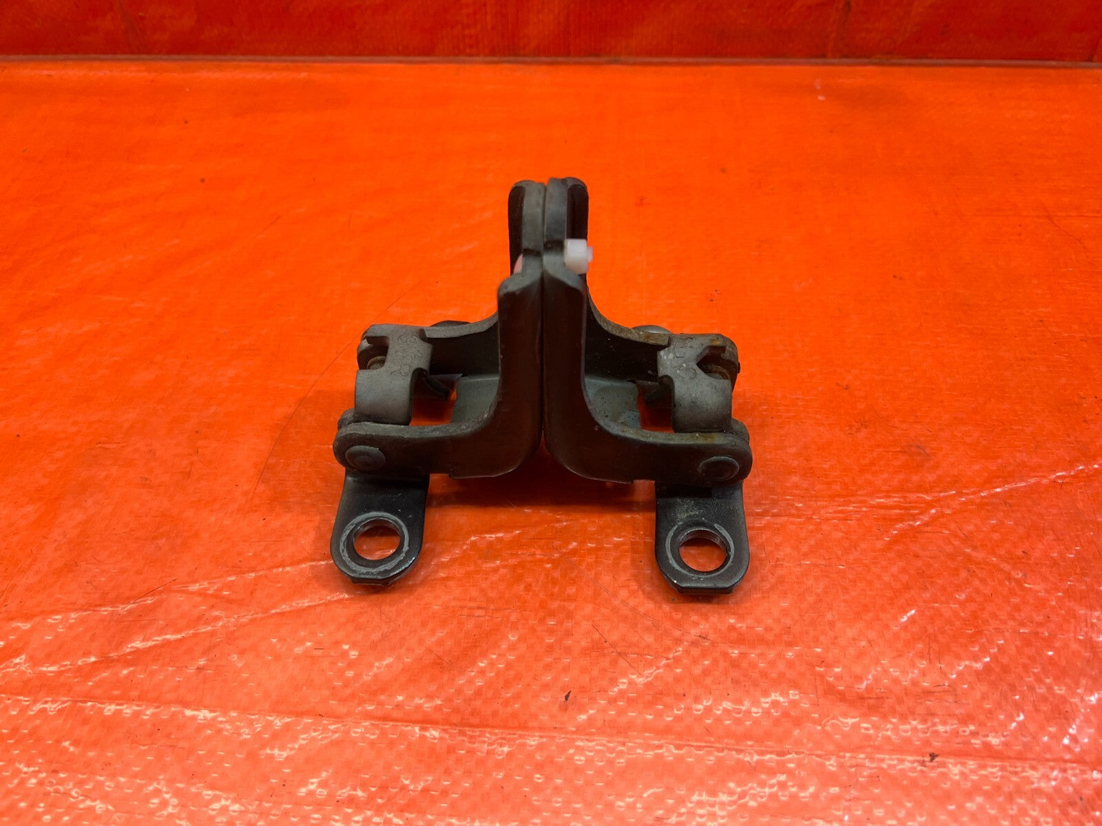 02 06 ACURA RSX   PASSENGER RIGHT FRONT DOOR HINGE SET UPPER LOWER   OEM #1717