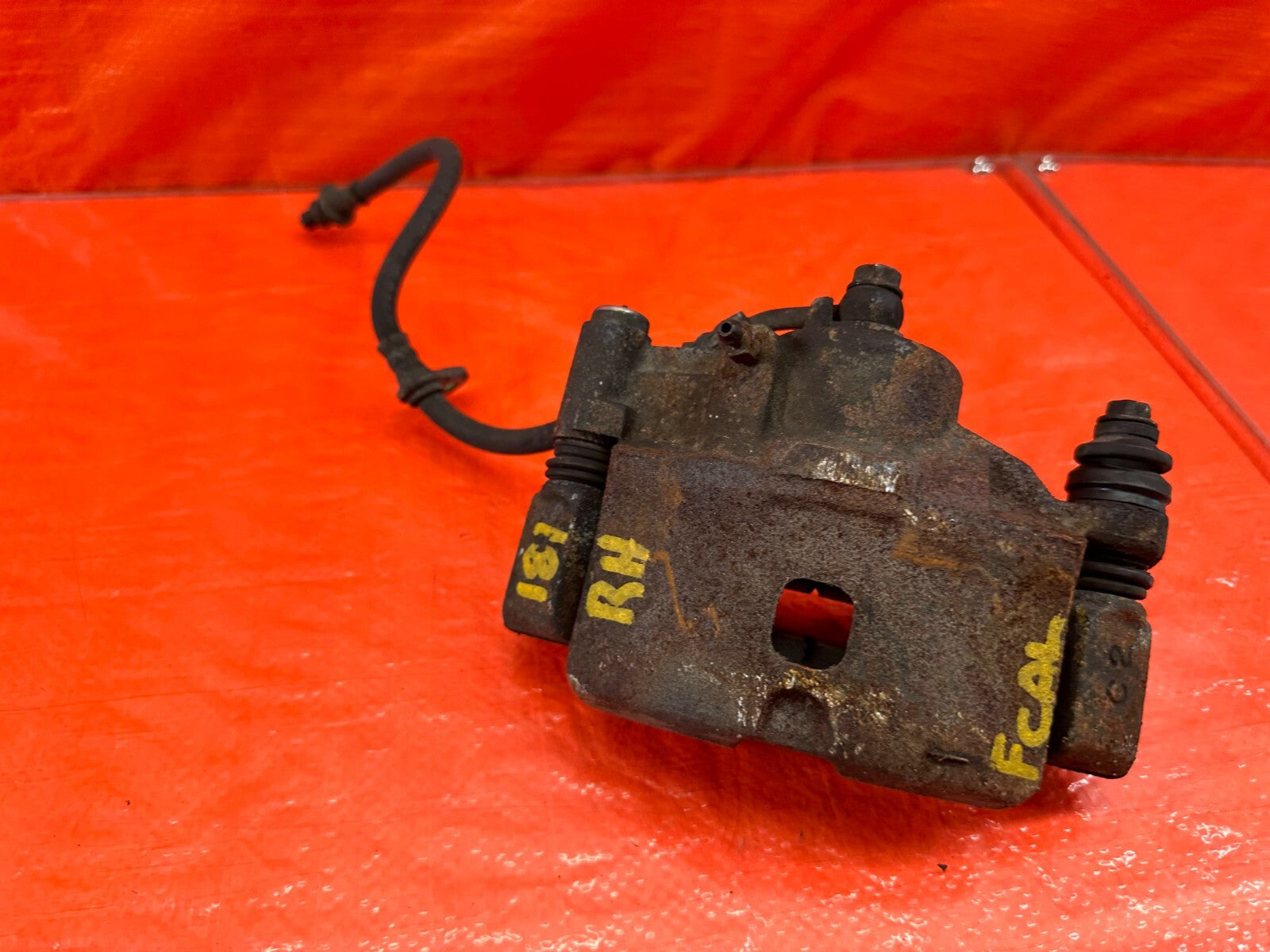 96 00 HONDA CIVIC DX CX LX HX   PASSENGER RIGHT FRONT BRAKE CALIPER   OEM #1816
