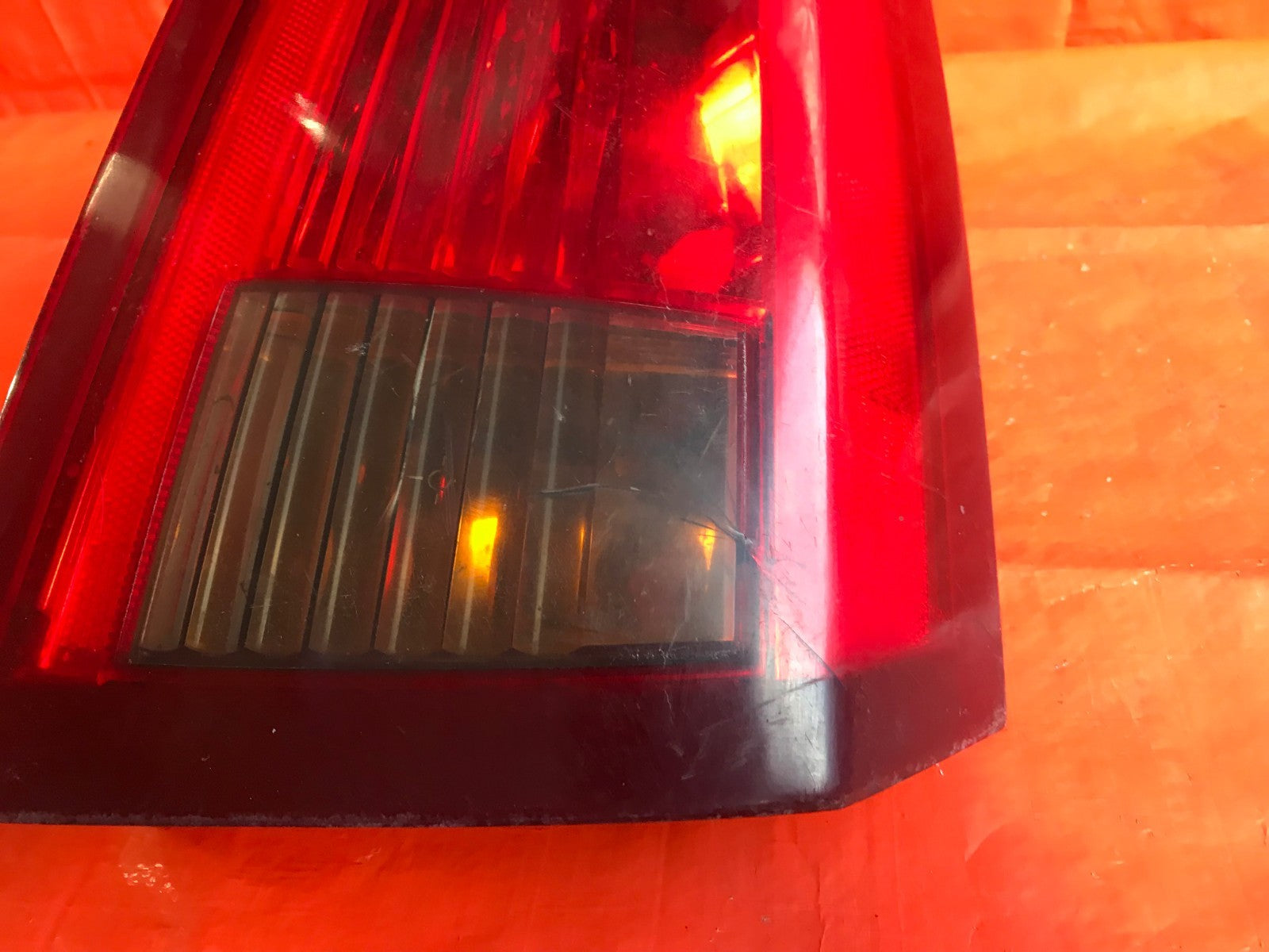 OEM 2004 04 CADILLAC CTS PASSENGER RIGHT TAIL LIGHT LAMP R RH2