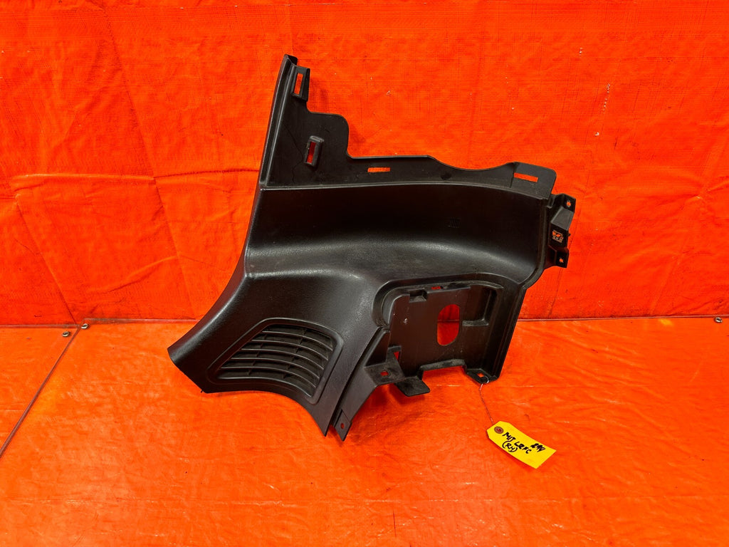 93 97 HONDA DEL SOL   PASSENGER RIGHT QUARTER PANEL TRIM PLASTIC   OEM #2940