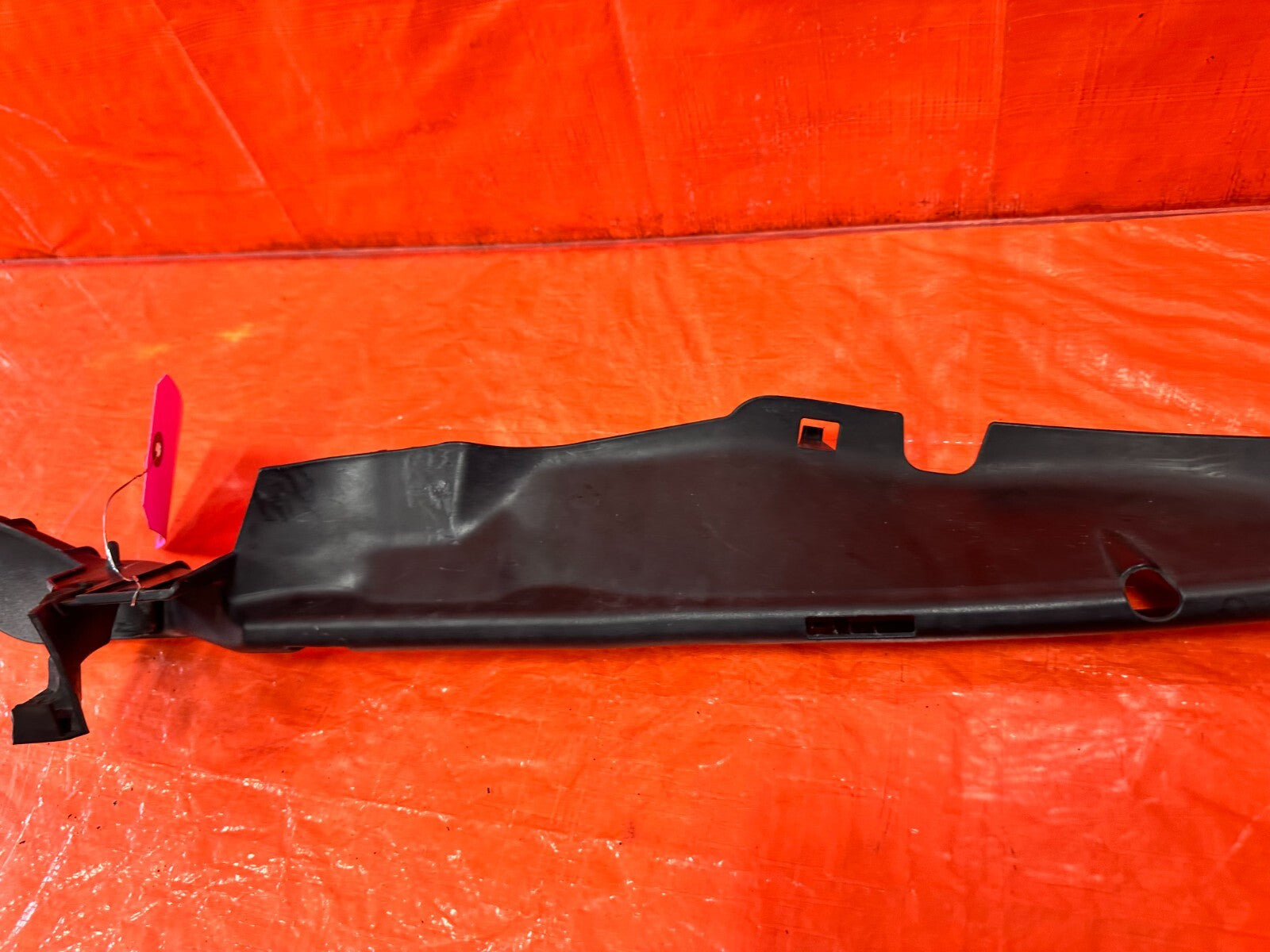 06 11 HONDA CIVIC SI   UNDER HOOD FENDER TRIM   PASSENGER RIGHT SIDE   OEM 2705