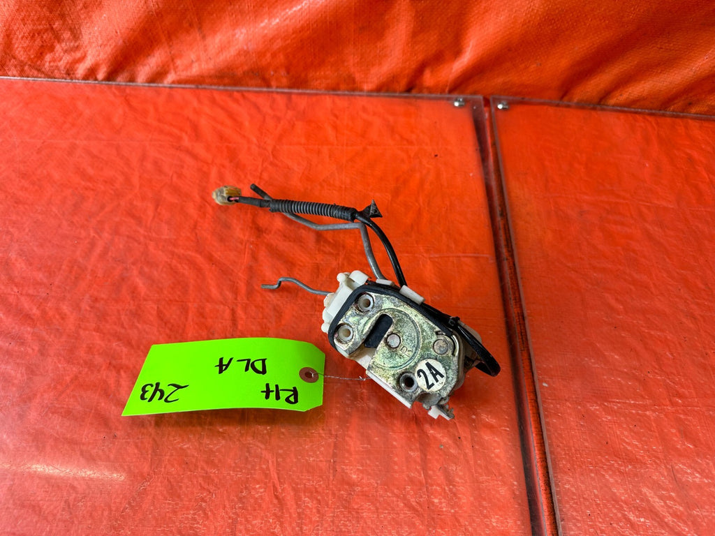 1989 89 HONDA CRX DX SI PASSENGER RIGHT   NON POWER   DOOR LOCK ACTUATOR OEM 2430