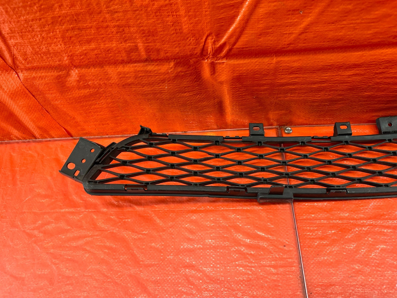 16 17 INFINITI Q50 SPORT   FRONT LOWER BUMPER GRILLE W/ DISTANCE SENSOR OEM #22218